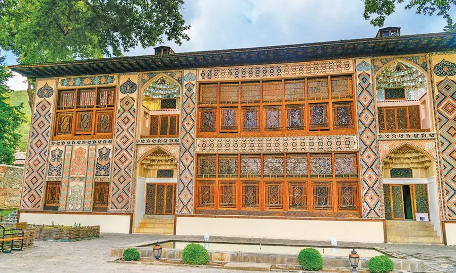 Şəki Xan Sarayı